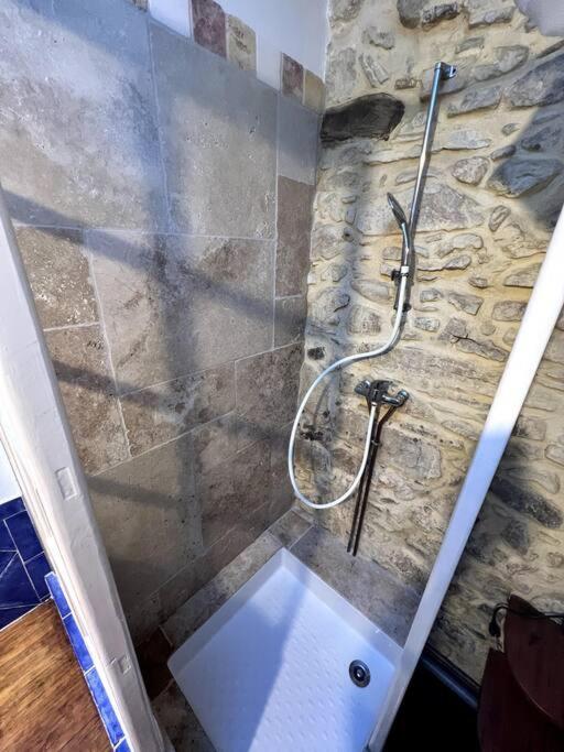 La Maison De Blanche Neige Assignan Esterno foto