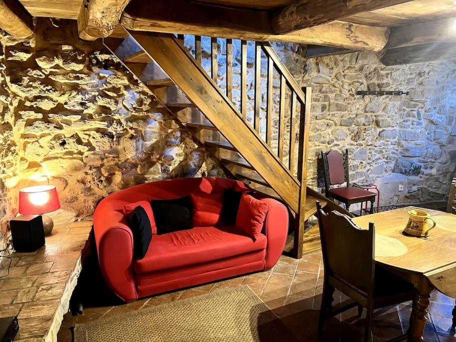 La Maison De Blanche Neige Assignan Esterno foto