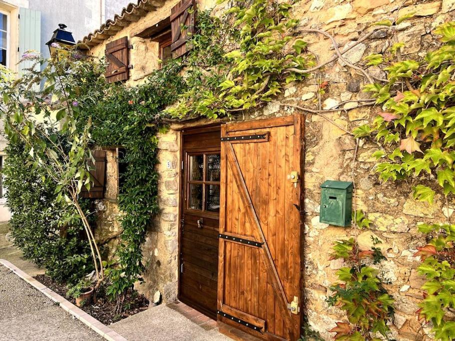 La Maison De Blanche Neige Assignan Esterno foto